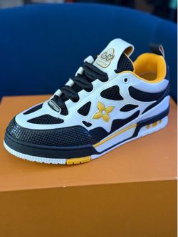 LV SKATE TRAINERS SIZE 7, 10