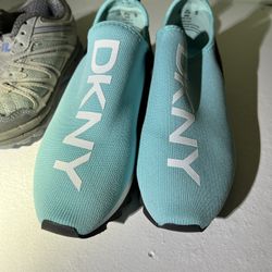 DKNY Shoes Size 6