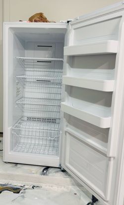 GE Garage Ready 14.2 cu. ft. Frost Free Defrost Upright Freezer in White