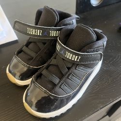 jordan 11 space jams 