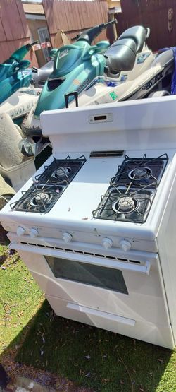 Gas stove