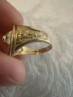 Gold Horse Head Ring – Unique Equestrian Design