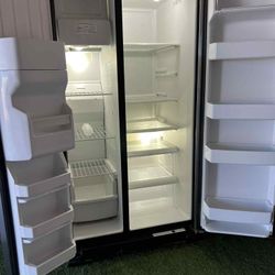 Amana Refrigerator 