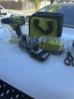 ONE+ HP 18V Brushless Cordless Compact 1/2in. Drill/Driver Kit with (2) 1.5 Ah Batteries and Chargerl