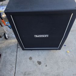 Basson Electric Guitar Cabinet