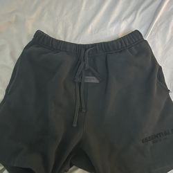 Black Essentials Shorts