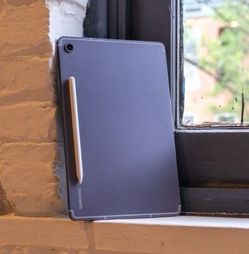 📱 Galaxy Tab S9 FE – Big Screen, Smooth Performance!