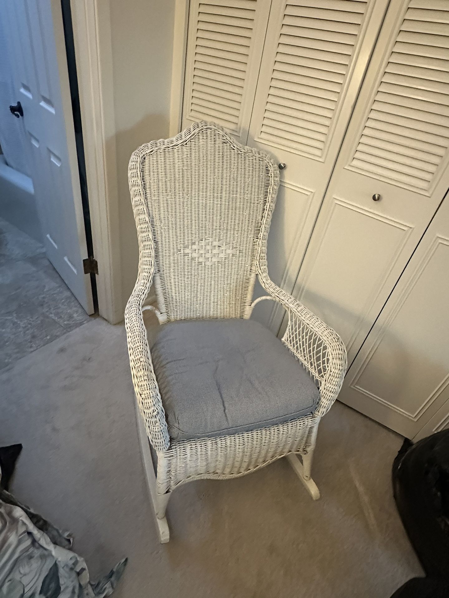 White wicker, rocking chair