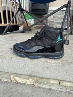 Jordan Retro 11 men size 7. 7.5.  9. 10.  13