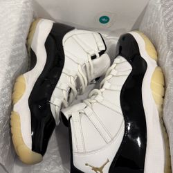 Jordan 11 Retro  Gratitude Size 11.5