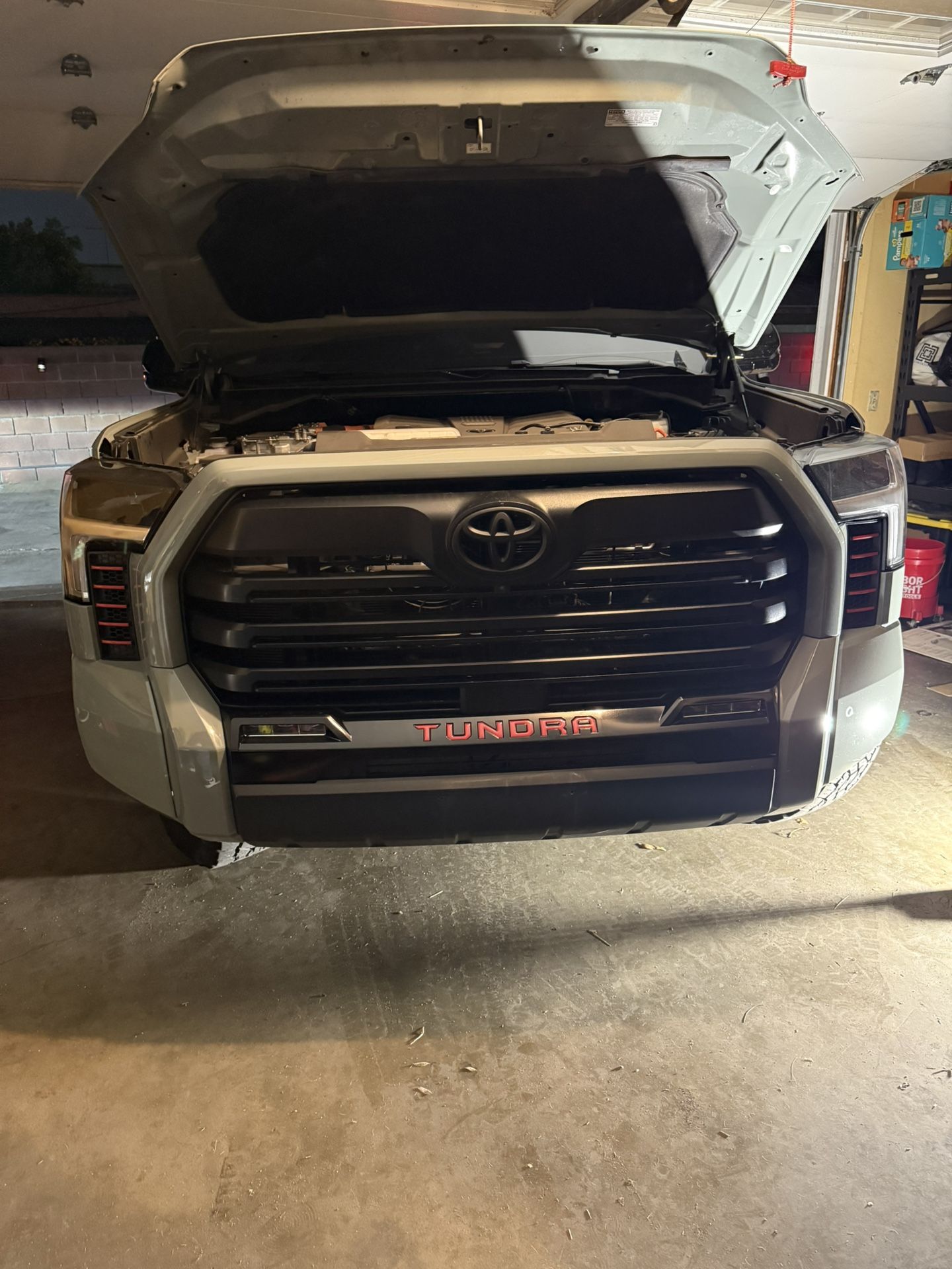 2022+ Tundra Grill OEM
