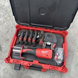 Milwaukee M18 18-Volt Lithium-Ion Brushless Cordless FORCE LOGIC Pro Press ProPress Tool Kit w/ 1/2 in. - 2 in. Jaws Kit ( 6x Jaws )  & PACKOUT  $2299