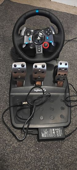 Logitech G29 Wheel and Pedals