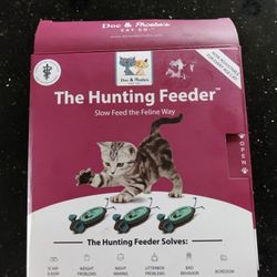 Cat toy - the hunting feeder