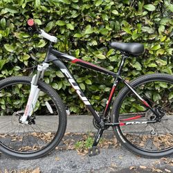 Fuji Nevada Bike Bicycle 29"