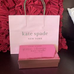Kate spade shopping bags and gift box new gift box size 7x4x2 inches shopping bag size 10x8x4.5 inches