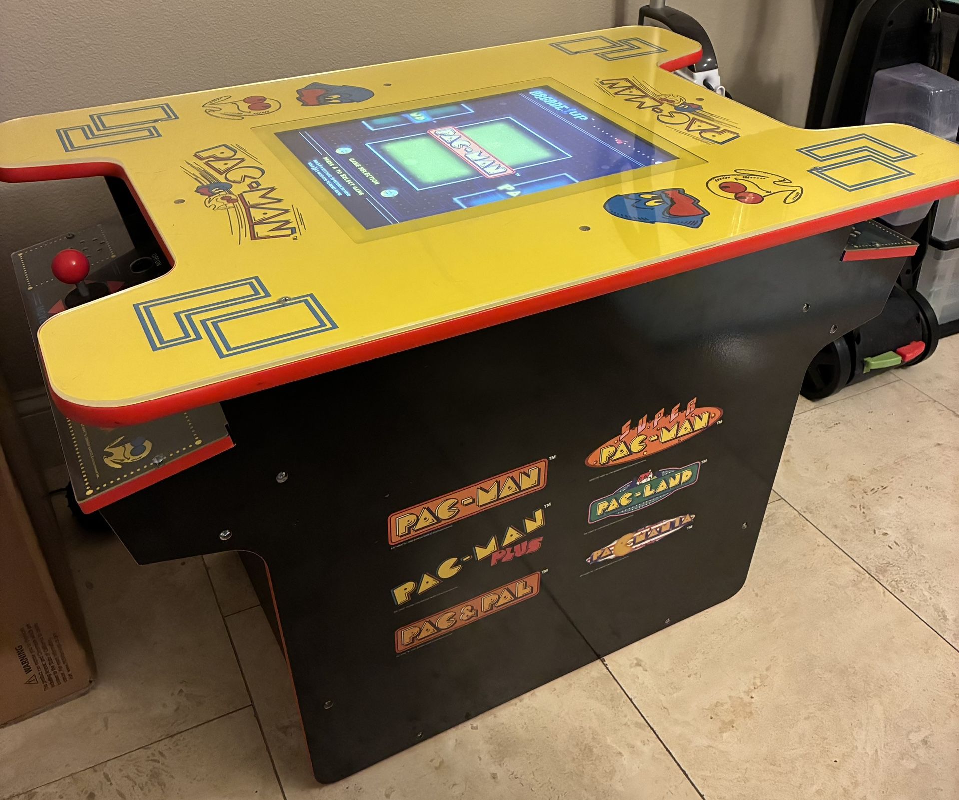 Tabletop PAC-MAN Arcade Game W/ Stools