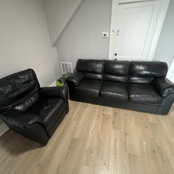 BLACK COUCH & RECLINER SET