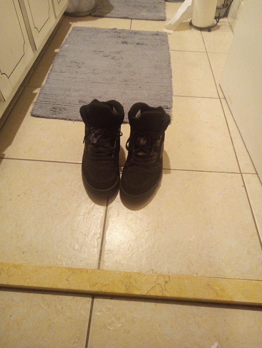 Jordan. 5. Black Cats. Size 13