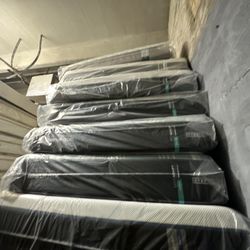 King Queen Size Tempurpedic ProAdapt,  ProBreeze,  LuxeBreeze Mattress  Pro Breeze /Luxe Adapt /Pro Adapt /Adapt /cloud /Tempur pedic contour Supreme 
