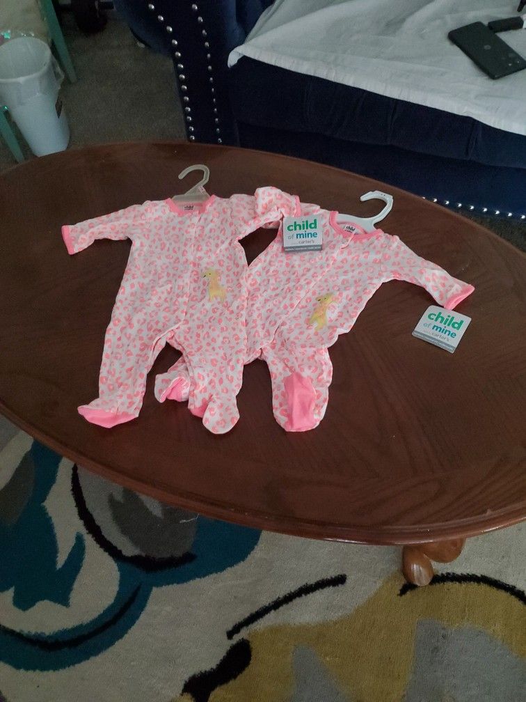 Two Twin Babys Pink Giraffe Clothes