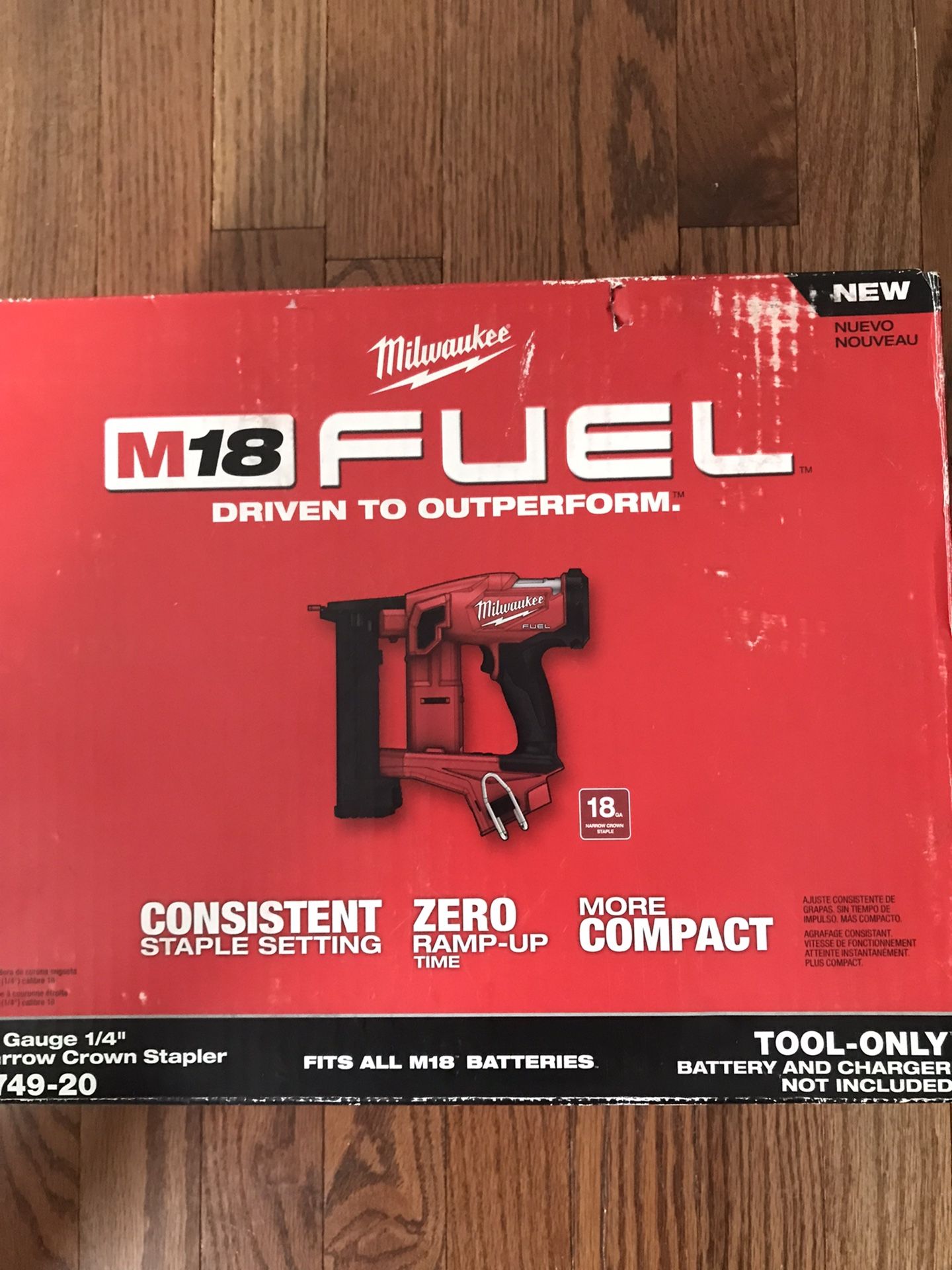 Milwaukee Fuel M18 18GA Narrow Crown Stapler