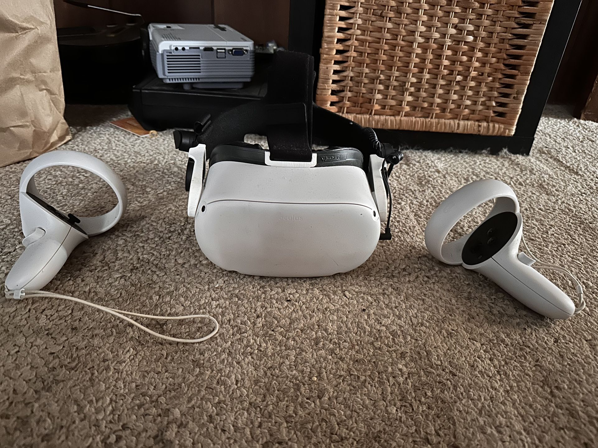 Oculus Quest 2 With Vive Comfort Strap