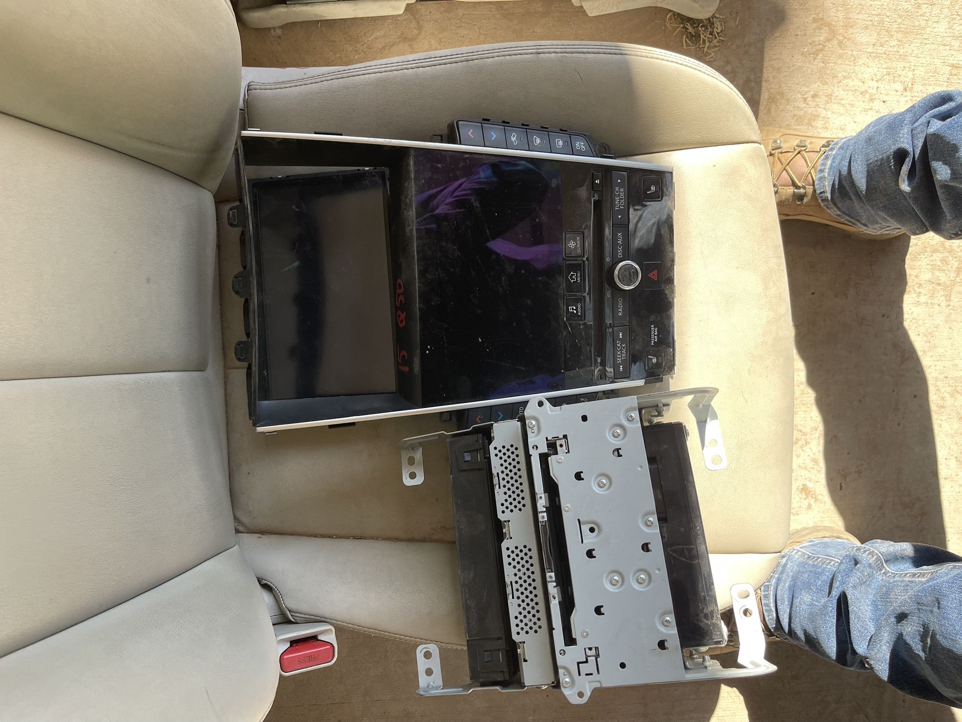 2015 Infiniti Q50 Stereo parts