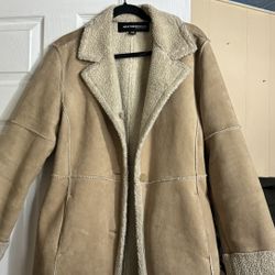 Women’s Medium faux beige Wool coat
