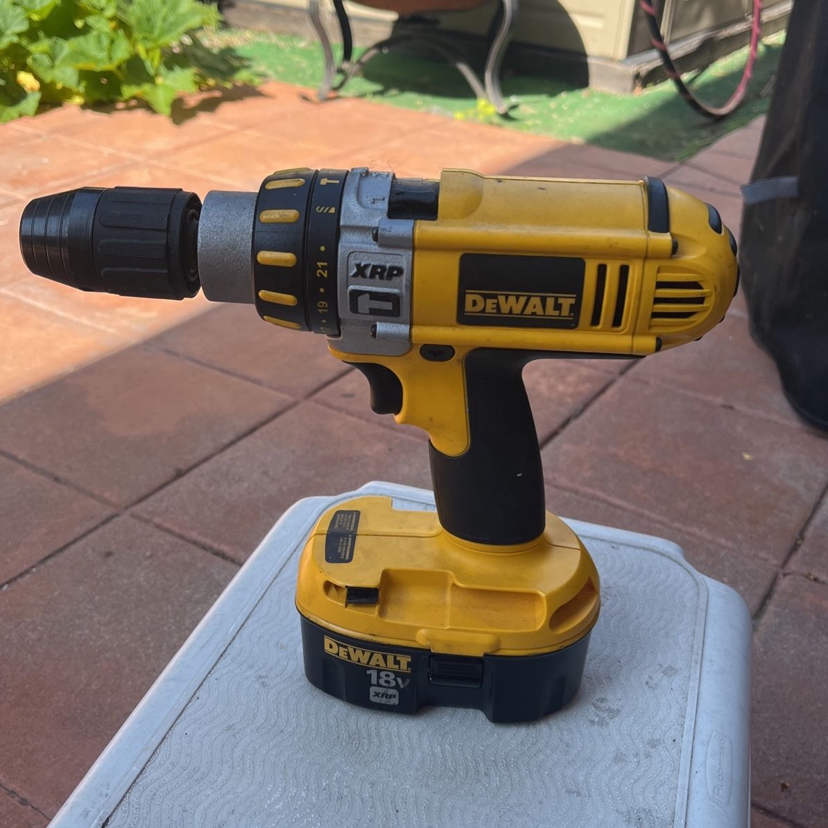 Dewalt dc925 drill sale
