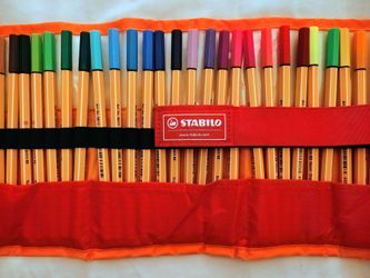 stabilo markers in a roll up carrying case