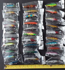 Brand New Mixed Lot Largemouth Bass Pike Fishing Lures Minnow Baits 30pcs  for Sale in Gurnee, IL - OfferUp