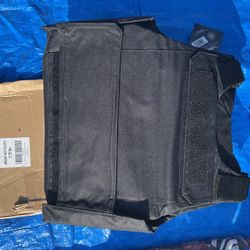 Vest And Plates