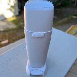 Baby Items: Gente Complete Diaper Trash Can Pail 