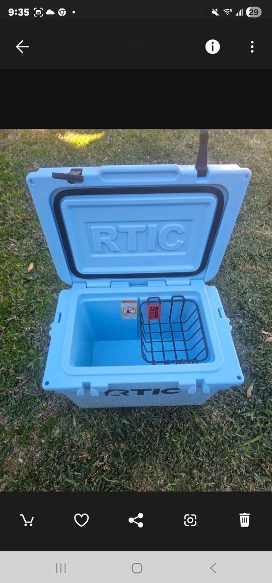 RTIC 20 ICE CHEST