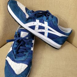 Asics HL517 OC Runner, Vintage Shoes. Size : 9.5  Good Condition. 