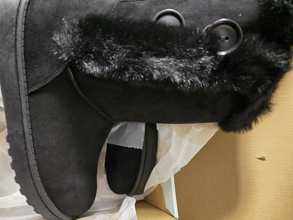 Women's Boots Size 9 New