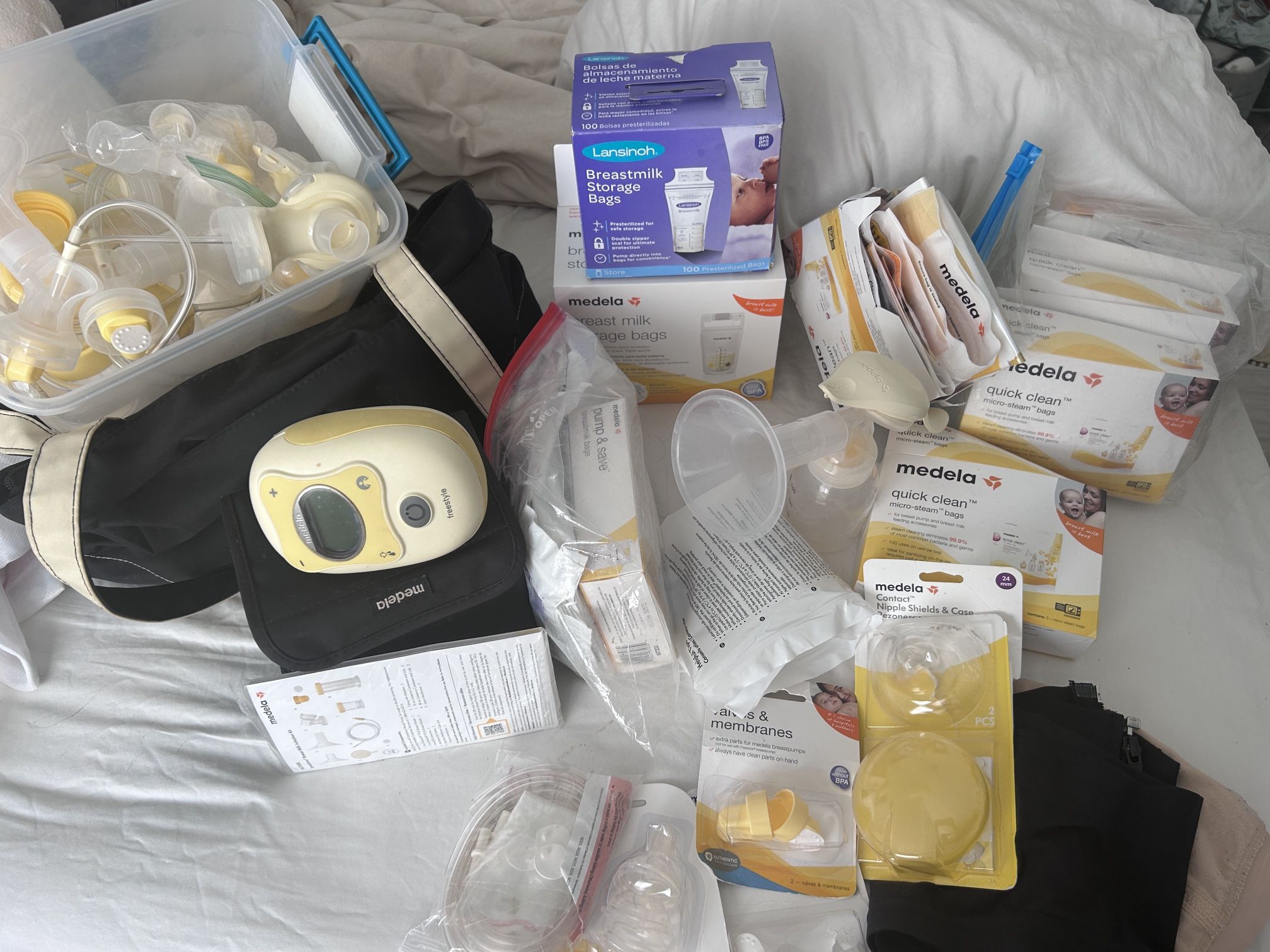 Hands free Medela Pump And Accessories