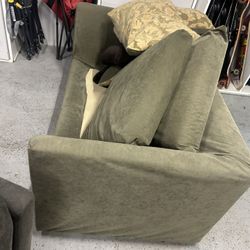  green sofa 