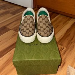 Gucci Woman Shoes Size 35euro