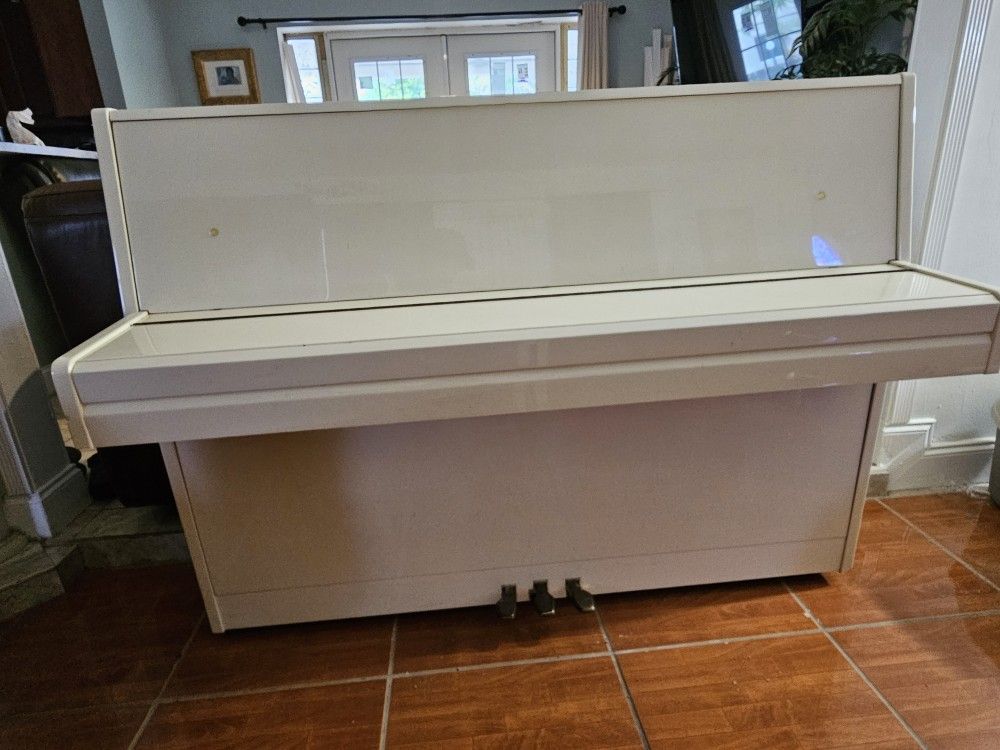 Kohler & Campbell Upright Piano