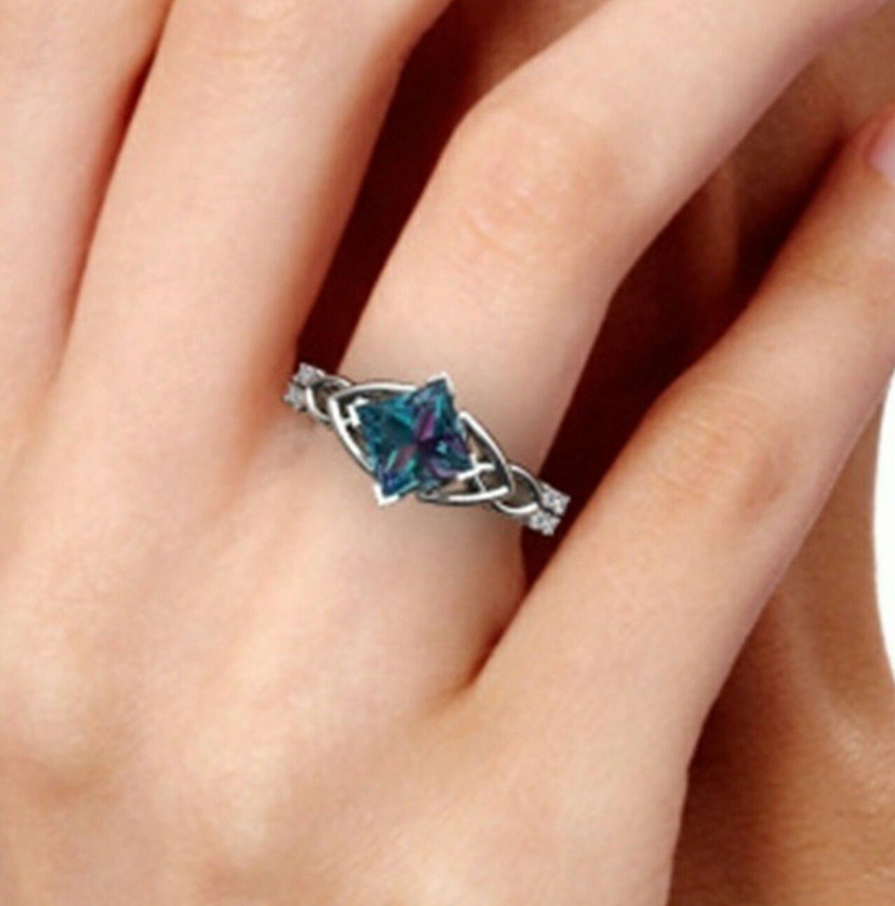 (Local) Alexandrite Celtic Knot Engagement Ring