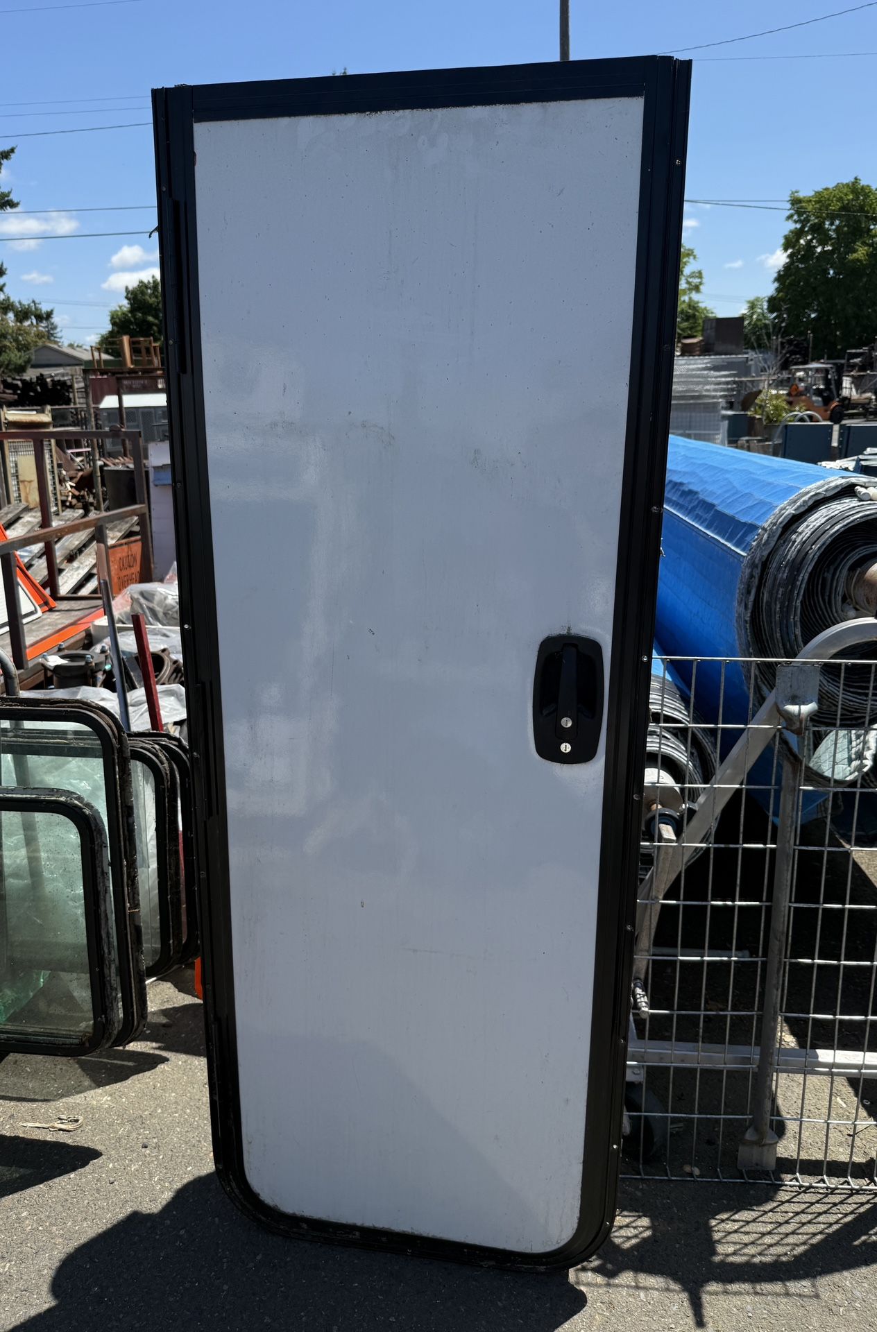 RV Entry Door w/Screen 26.75 × 75.75