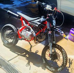Crazy FAST pit bike