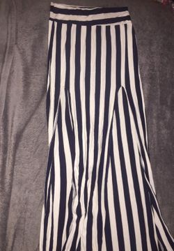 Double slit maxi skirt