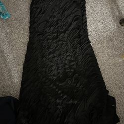 Notations size L ruffled sleeveless black midi dress