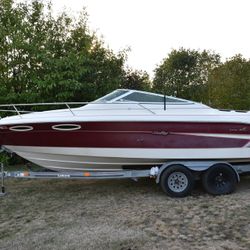1998 Sea-Ray 240 Signature overnight cuddy 