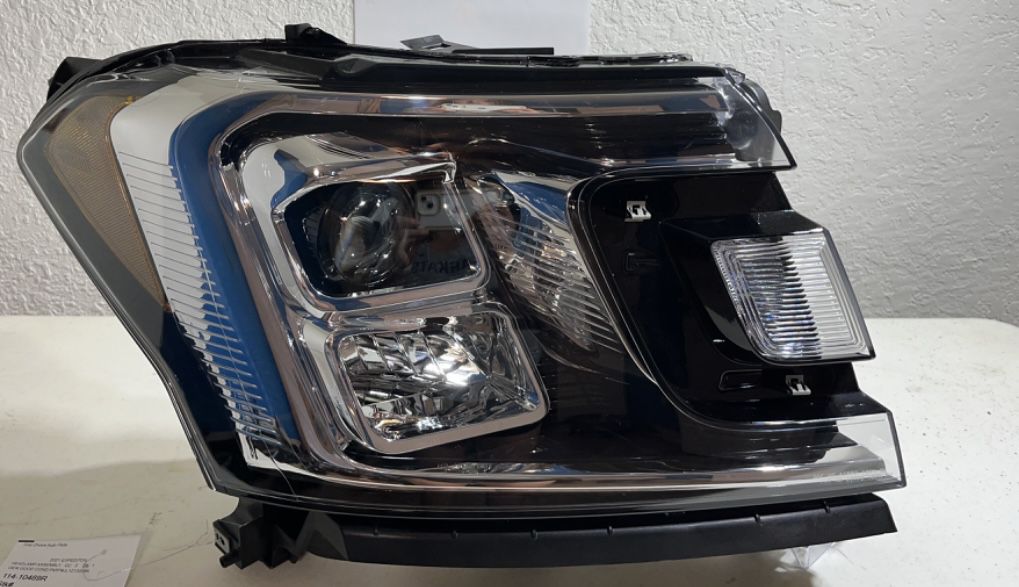 2022 Ford Expedition Right Head Light OEM