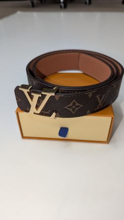 Brown Lv belt with golden emblem size 33-35