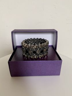 Lia Sophia Elegant Stretch Bracelet